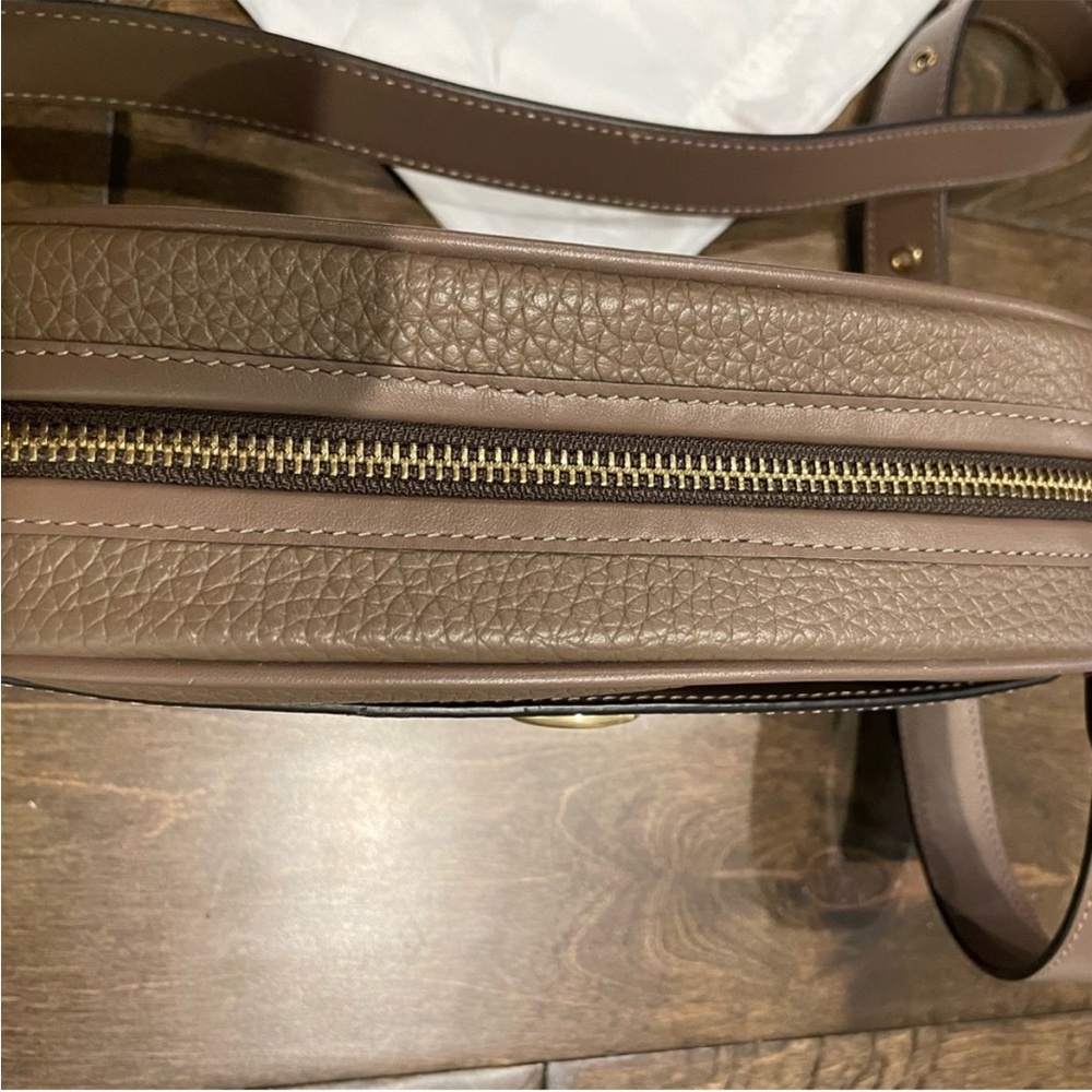 Coach Camera Crossbody Bag - Picture 3 of 8